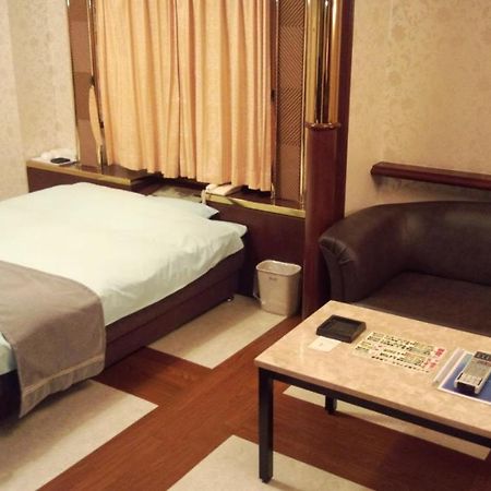 Hotel Itami Eksteriør billede