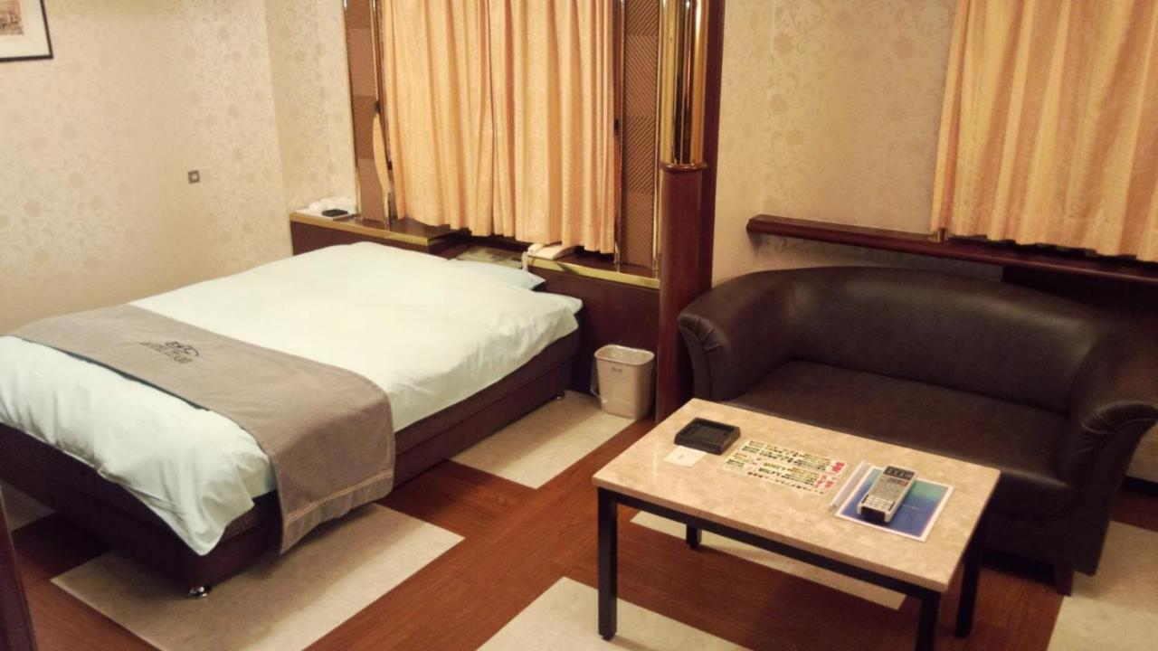 Hotel Itami Eksteriør billede